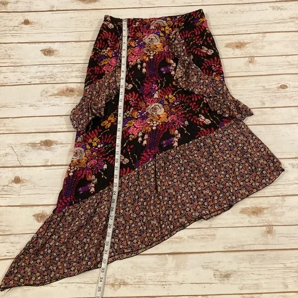 Anna Sui Silk MIDI Length Asymmetrical Floral Skirt Size 6 - Picture 4 of 12